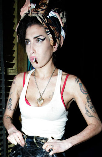 Amy Winehouse Smoking