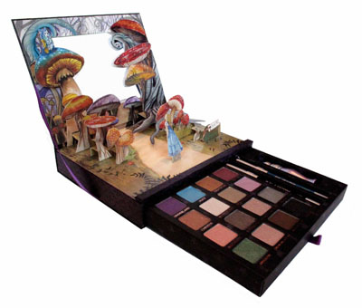 Eyeshadow Palette on Eyeshadow Palette Alice In Wonderland From Urban Decay   Makeup