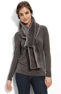Fashionable fur scarf