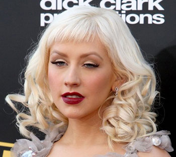 Christina Aguilera makeup mistakes