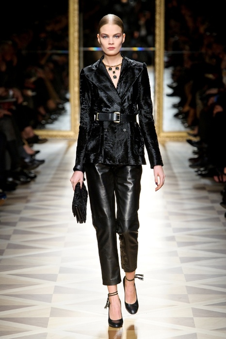 http://geniusbeauty.com/wp-content/uploads/2012/05/SalvatoreFerragamo_military_collection15.jpg