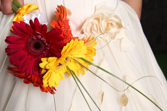 wedding-proposal-dress-flowers-white-engagement