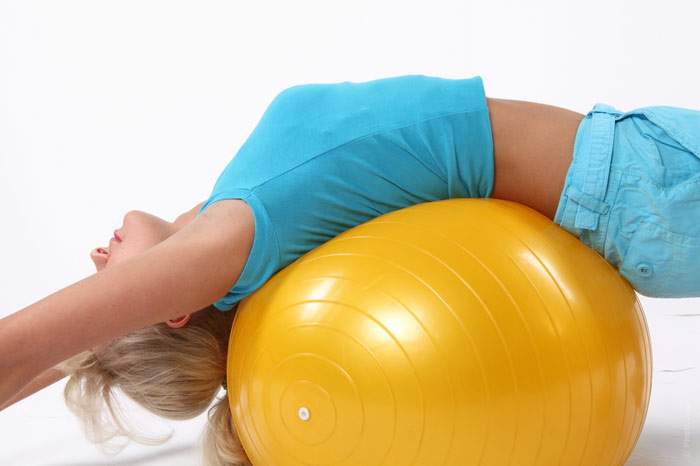 700-gym-workout-pilates-fitness-ball-exercise