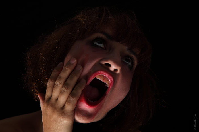 700-woman-scream-weird-halloween-cry-lipstick-crazy-