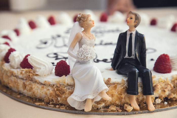 bridegroom, wedding cake