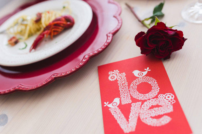 love-dating-dinner-valentines