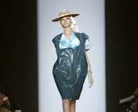 GeniusLynch. War against Fashion