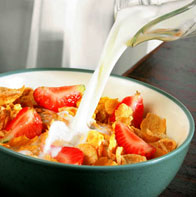 Cereals with Milk and Strawberry