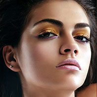 Golden Makeup 