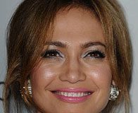 Jennifer Lopez Is Trying to Get Pregnant