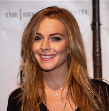 Arrest Warrant for Lindsay Lohan Issued