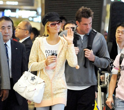 Paris Hilton in Narita Airport