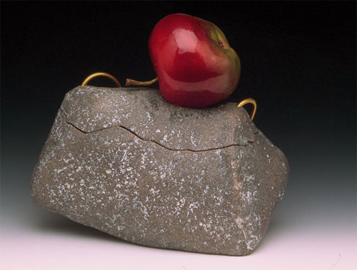 Kathleen Dustin Apple Bag