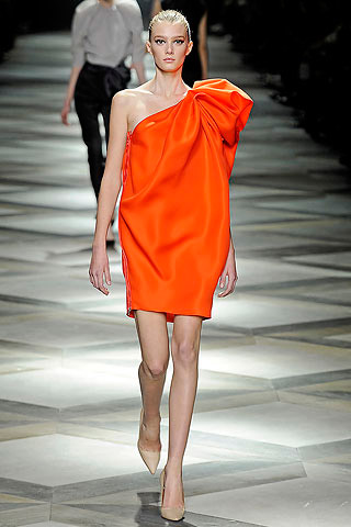 Lanvin Asymmetric Fashion