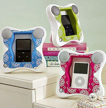 iPod or iPhone Speakers with Beautiful Butterflies