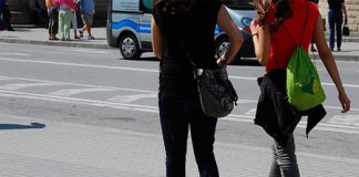 Wearing Skinny Jeans Leads to Serious Health Problems