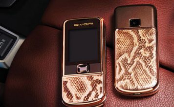 Phones Via Veneto – Roman Savor Luxury