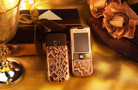 Via Veneto Luxury Phones Gift Set