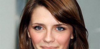 Mischa Barton Moved away for Psychiatric Surveillance