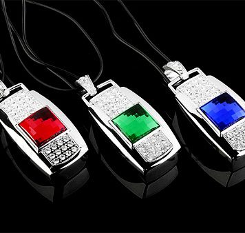 A Decorative USB Flash Drive with an MP3 Player