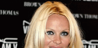 Pamela Anderson Will Release Her Own Fragrance