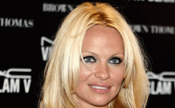 Pamela Anderson Will Release Her Own Fragrance
