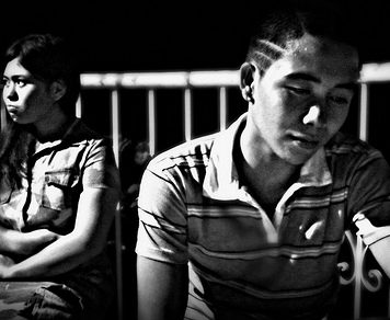 Social Networks Trigger Jealousy