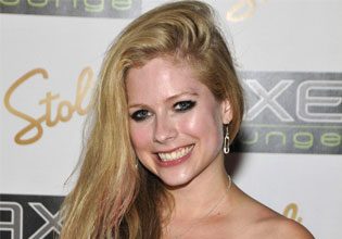 Avril Lavigne Finds New Amorous Inspiration