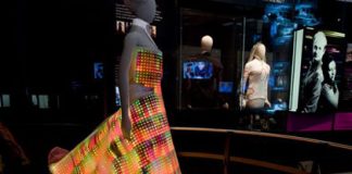 LED Light Wonder – the Amazing GalaxyDress