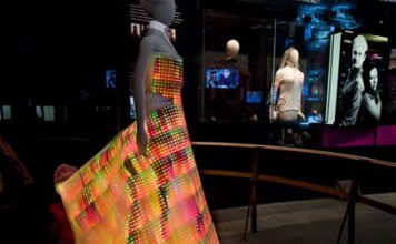 LED Light Wonder – the Amazing GalaxyDress