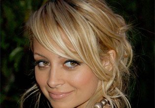 Paparazzi Are Forbidden to Approach Nicole Richie