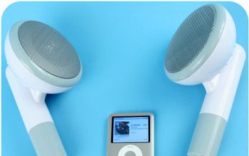 Your iPod Gets Louder with the Earbud Speakers
