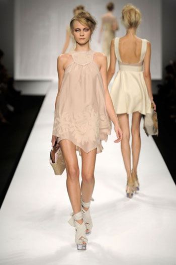Fendi Women's Clothing and Accessories Spring/Summer 2010 Collection ...