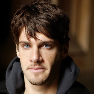 Hangover’s Justin Bartha Set to Conquer Broadway