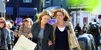 Shopping Helps Women Burn 48,000 Calories a Year