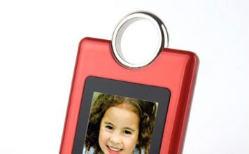 Valentine’s Gift – Kodak Smile G150 Digital Photo Keychain