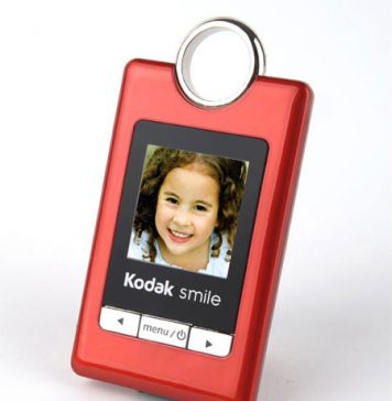 Valentine’s Gift – Kodak Smile G150 Digital Photo Keychain