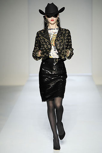 Moschino Collection 2010-2011