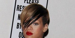 Rihanna Spends $840,000 A Year On Her Body