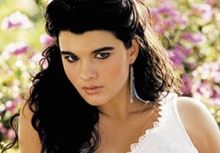 Model Crystal Renn Comments on Her Journey from Size 0 to 12