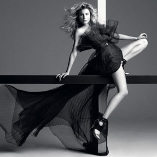 Gianfranco Ferré 2010 Collection Presented by Dree Hemingway