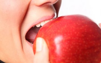9 Tips On How To Keep Your Teeth Healthy