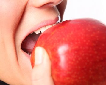 9 Tips On How To Keep Your Teeth Healthy