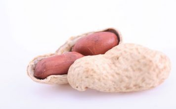 Peanut Helps Lower Cholesterol Levels