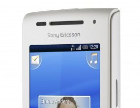 Sony Ericsson Makes Xperia Cheaper and Handier in the X8