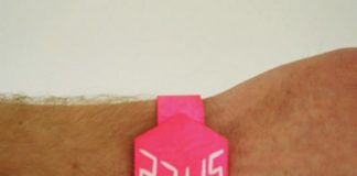 The Cube Wrist Watch for Convenient Isometric Time