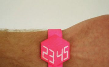 The Cube Wrist Watch for Convenient Isometric Time