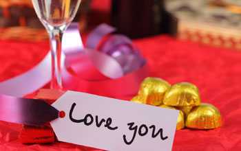 Scientists: Men and Women Perceive Love Differently