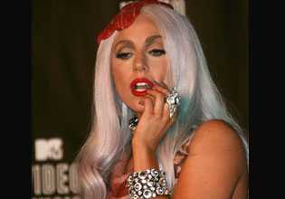 Lady GaGa’s Raw Meat Dress Disgusting?