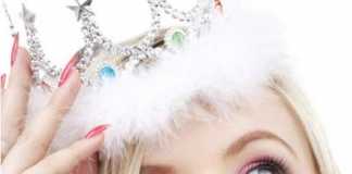 London Admires Nail Wonders at Nailympics 2010